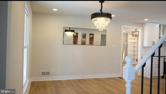 Foto del edificio - 5114 Montgomery Rd