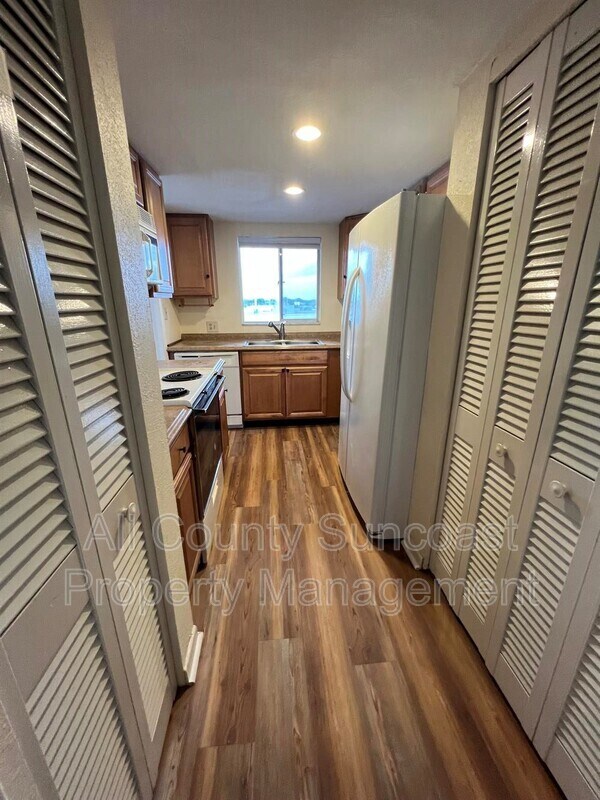 8950 N Pk Blvd Unit 507, Seminole, FL 33777 Condo for Rent in