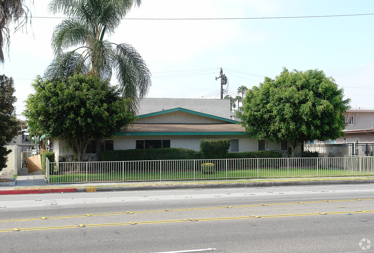 Cerritos Apartments Anaheim