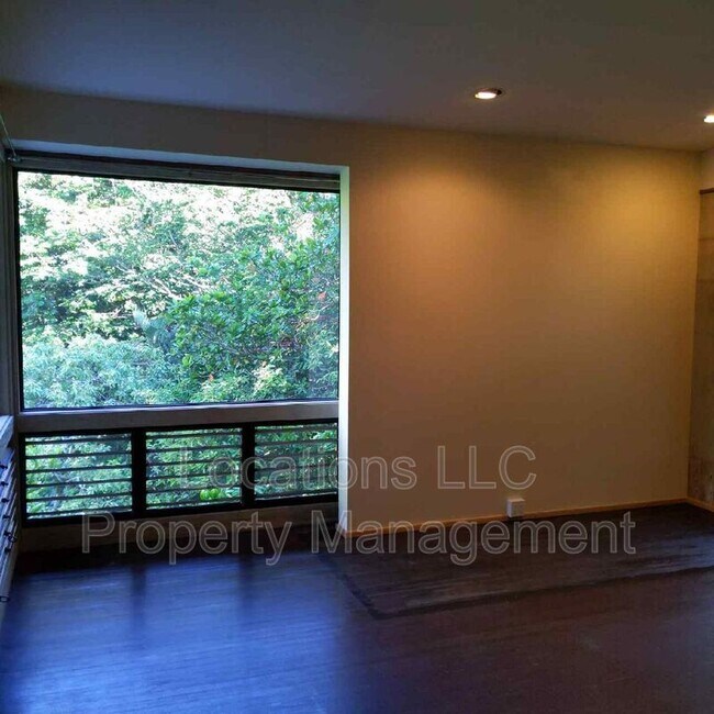 Foto del edificio - 3521 Nuuanu Pali Dr
