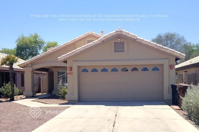 Building Photo - 8343 W Bloomfield Rd