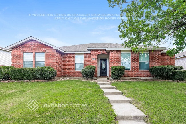 Building Photo - 1676 Wildrose Dr