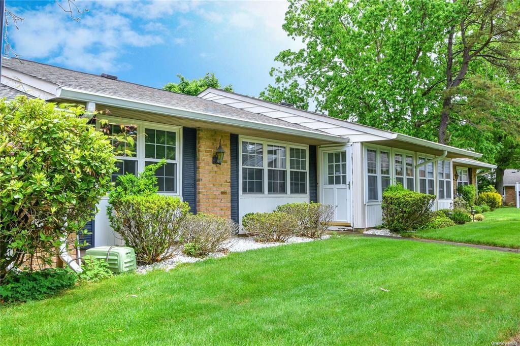 Primary Photo - 332 Woodbridge Dr