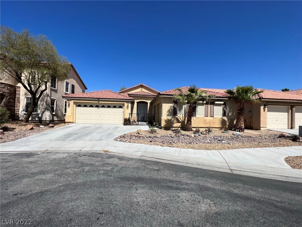 Primary Photo - 7724 High Chaparral St