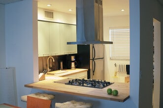 Building Photo - 1615 Meridian Ave