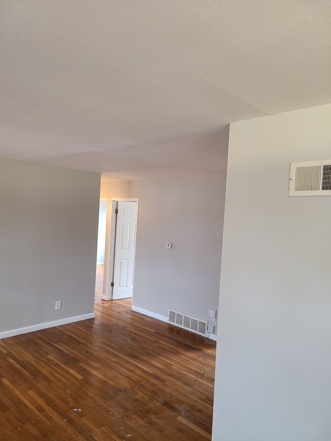 Family Room Other View - 10828 Linnell Dr