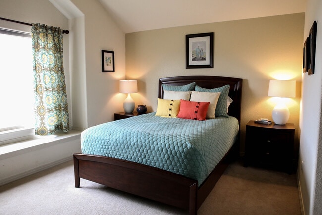 Master Bedroom - 2028 CENTENNIAL DR