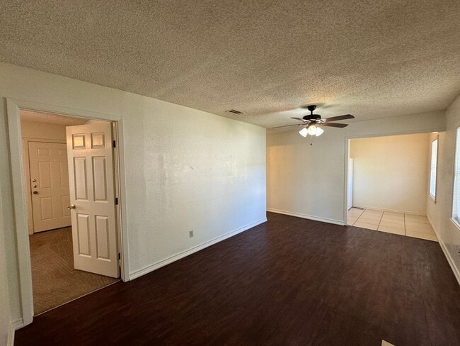 Building Photo - 1301 Franz Dr