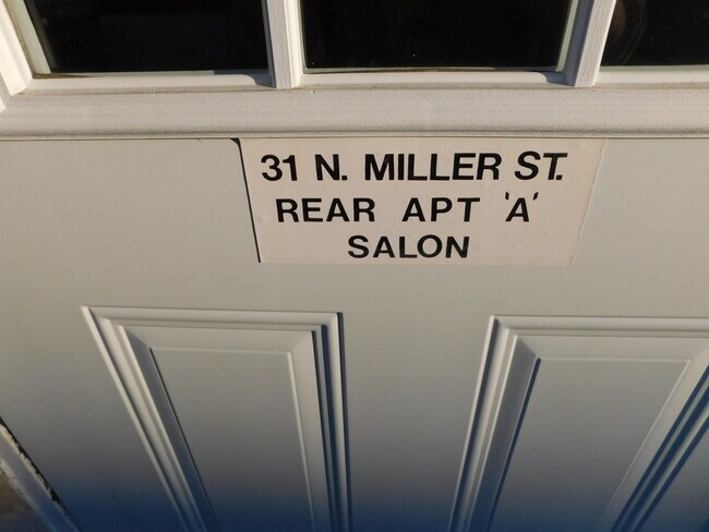 Foto del edificio - 31 N Miller St
