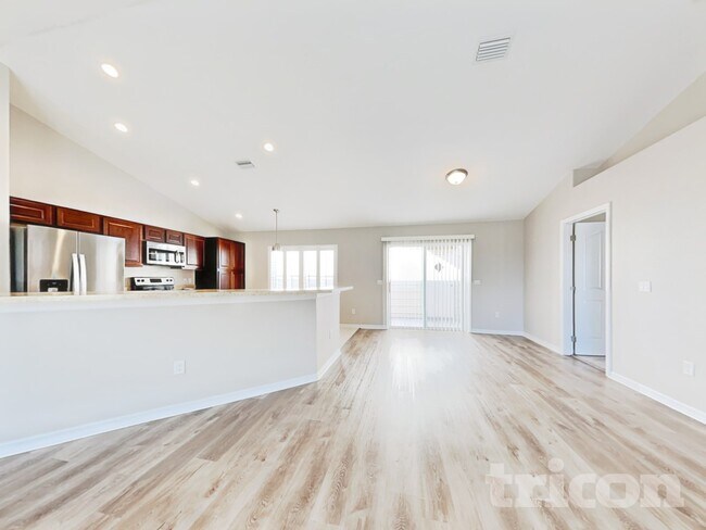 Foto del edificio - 2099 Godfrey Ave