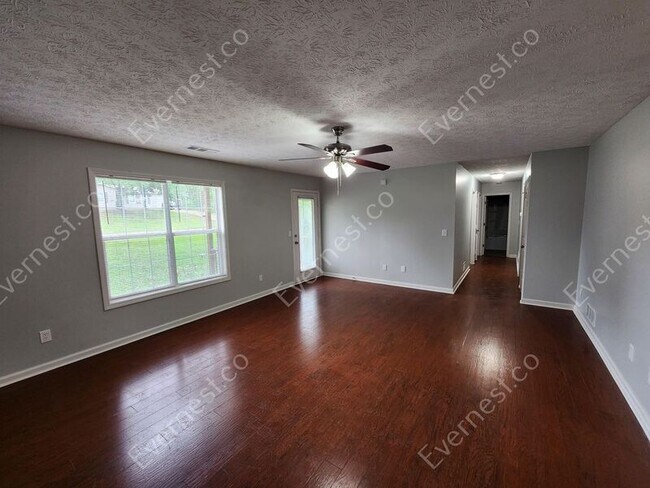 Foto del edificio - 1008 Granite Ln