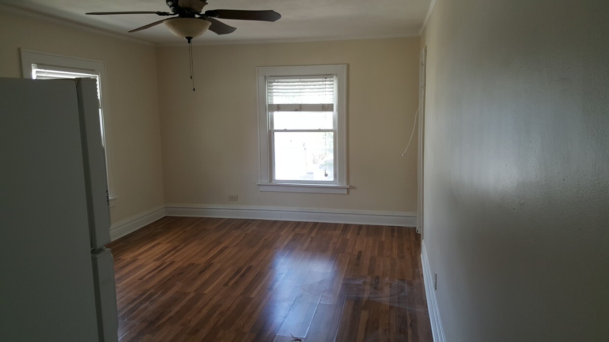 5008 Washington St Unit 2, Downers Grove, IL 60515 Apartments in Downers Grove, IL