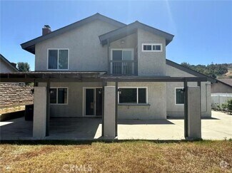 Building Photo - 1525 Meadow Glen Rd