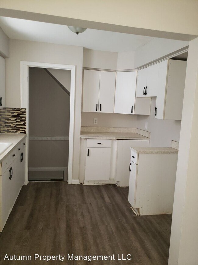 Building Photo - 3 br, 1.5 bath House - 2085 Paris Avenue