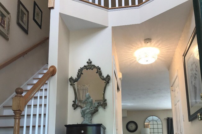 Photo - 671 Trapelo Rd House