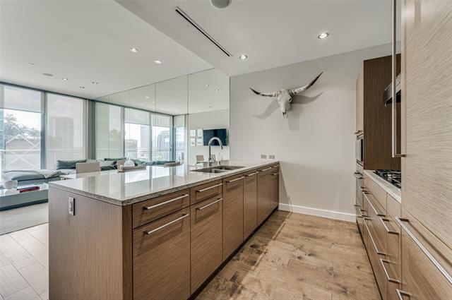 Foto principal - 2900 McKinnon St