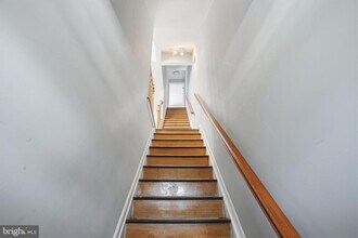 Building Photo - 496 Revere Dr