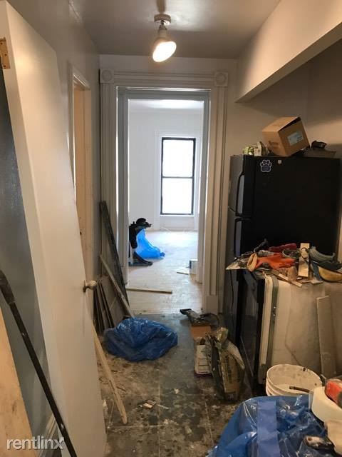 Building Photo - 860 Lexington Ave