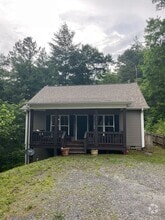 Building Photo - 333 Evans Rd