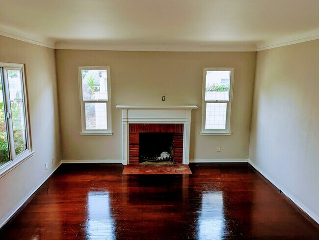 Living Room - 1128 16th St