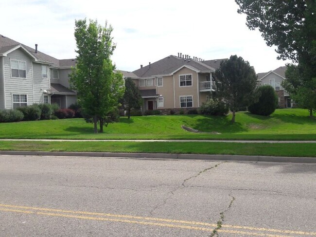 Building Photo - 3654 Ponderosa Ct