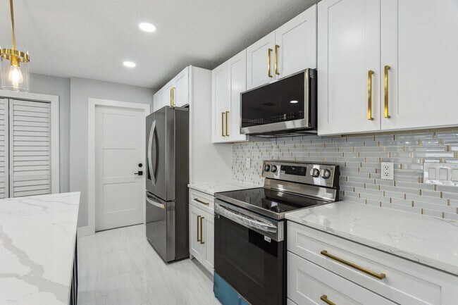 Foto del edificio - 521 Curlew Rd