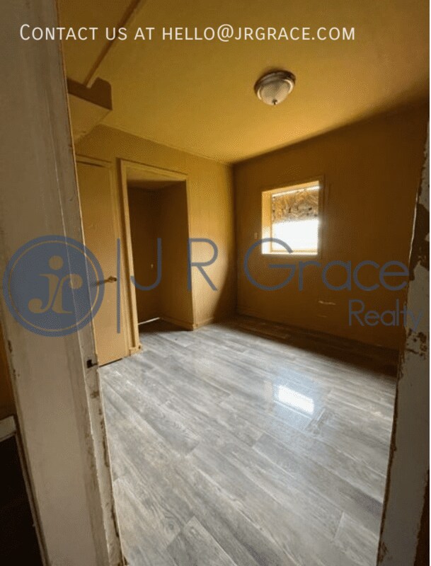Foto del edificio - 2BED -1 BATH APARTMENT / RENT NOW!