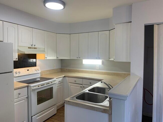 Foto del edificio - 4823 Spring Lake Dr