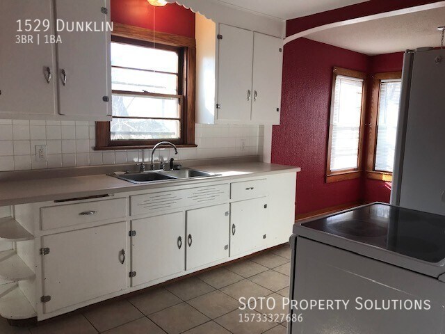 Building Photo - 1529 Dunklin St