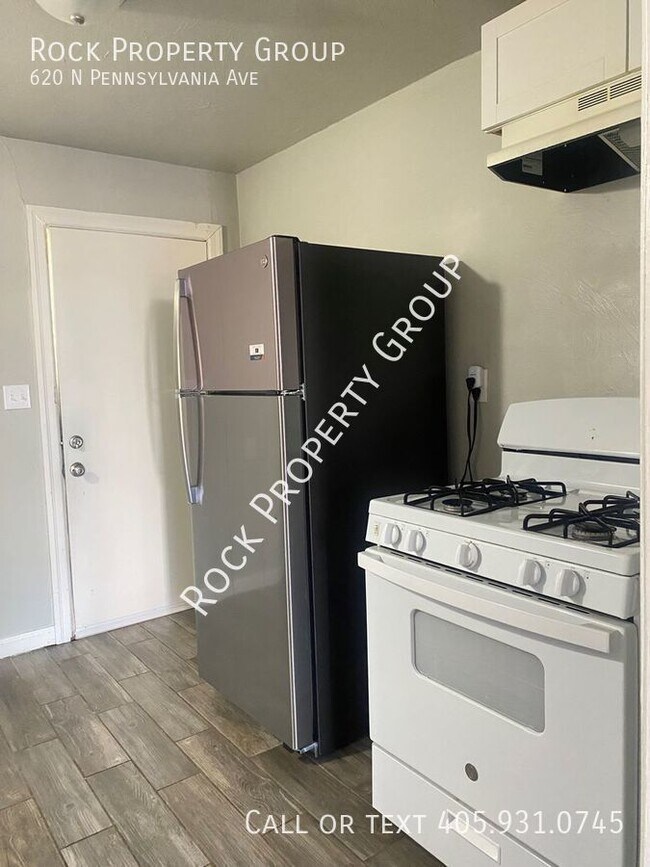 Building Photo - Updated Three Bedroom Home with Large Yard