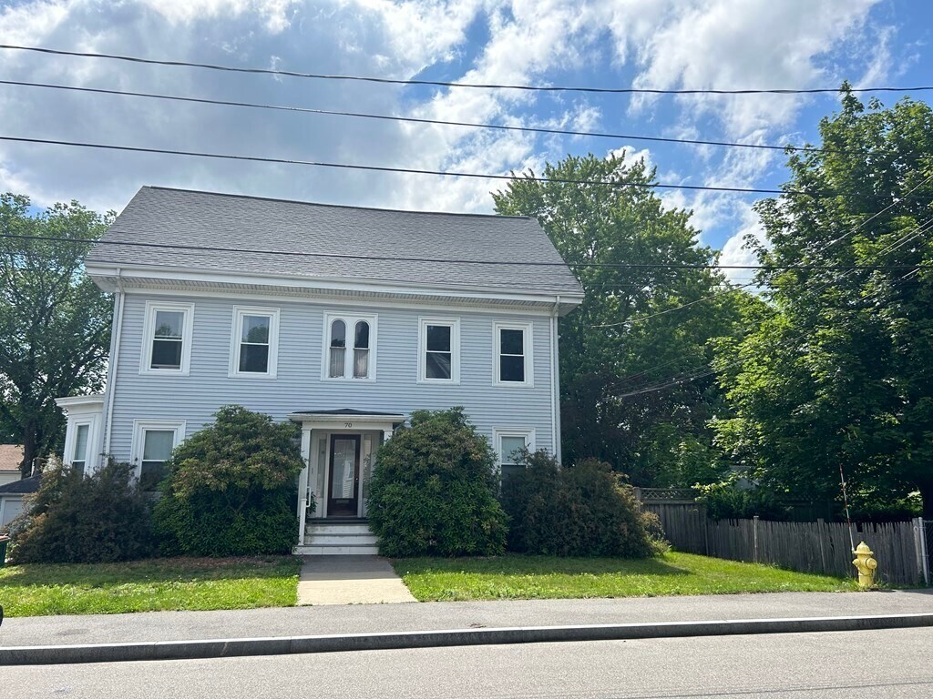 70 Tremont St Unit 4, Braintree, MA 02184 Room for Rent in Braintree