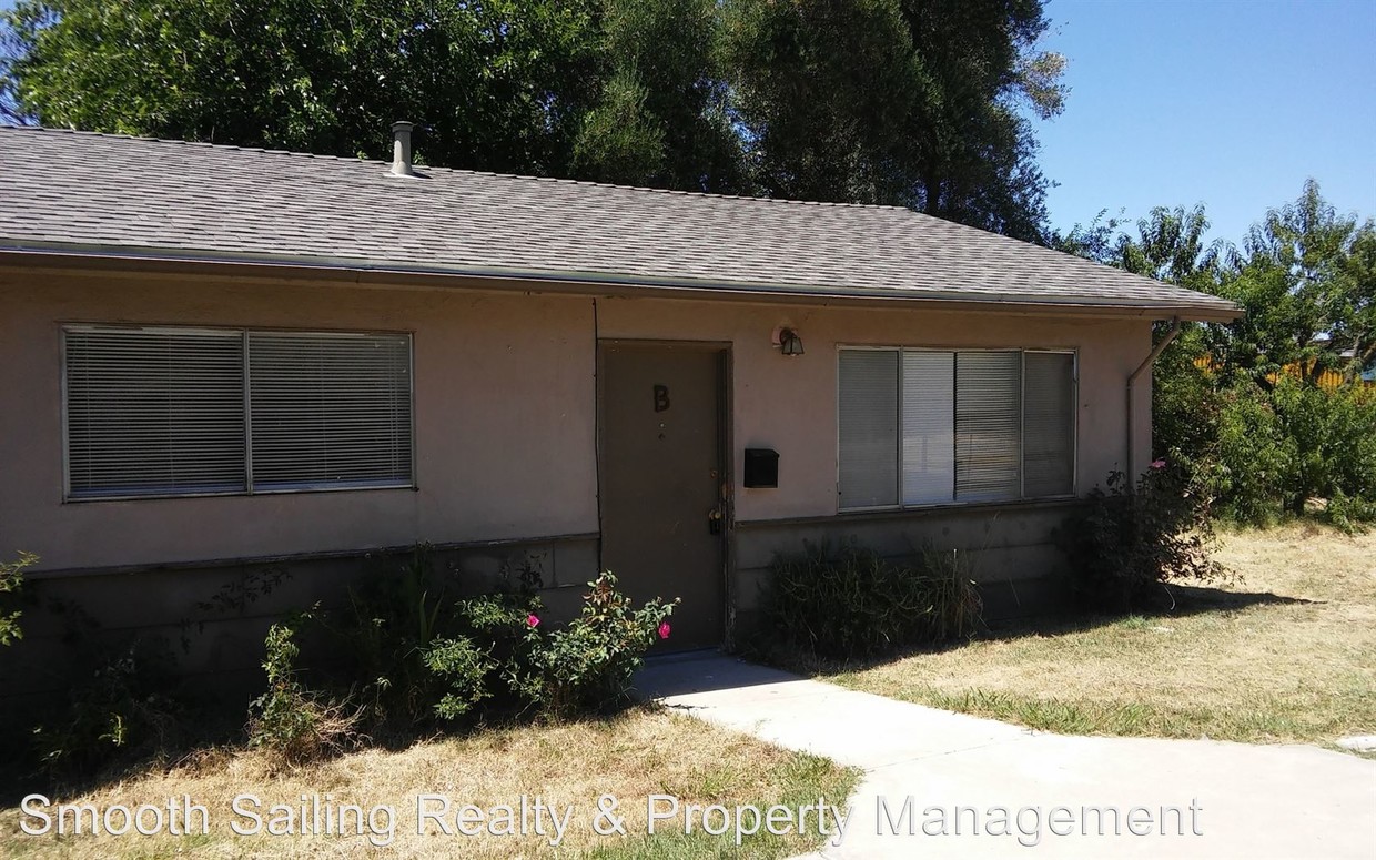 Primary Photo - 1651 5th Ave