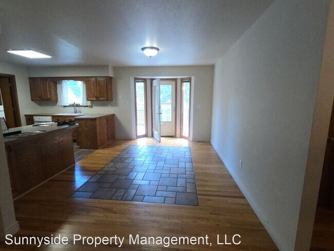 Foto del edificio - 4 br, 3 bath House - 308 Columbine Cir.