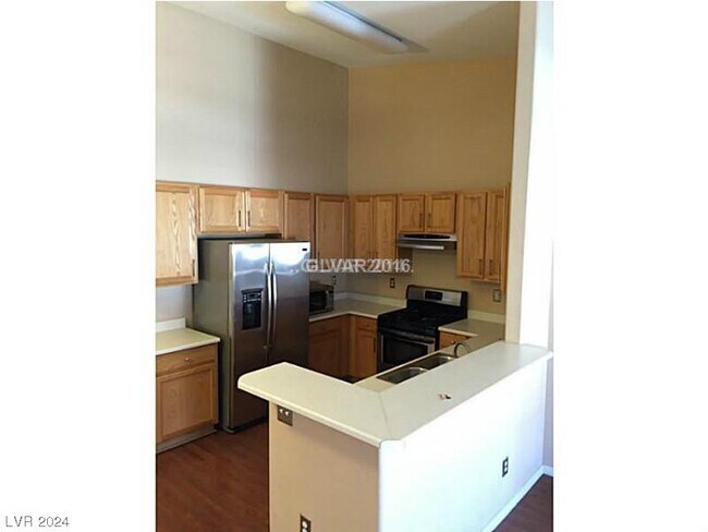 Foto del edificio - 7450 S Eastern Ave