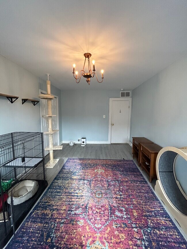 Foto del edificio - 218 W Read St