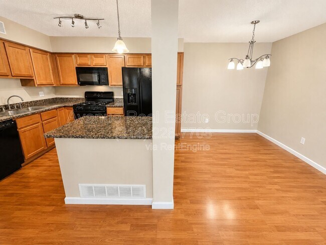 Foto del edificio - 1445 Willow Brook Cove Ct