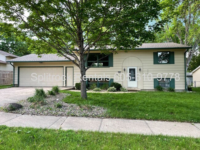 Building Photo - 5904 West 37th Street