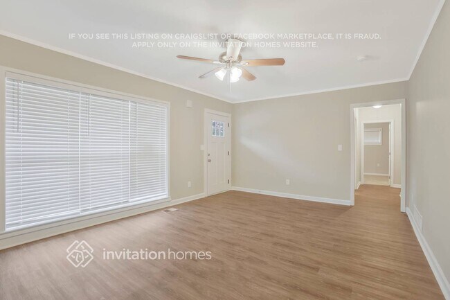 Foto del edificio - 2145 Green Forrest Dr