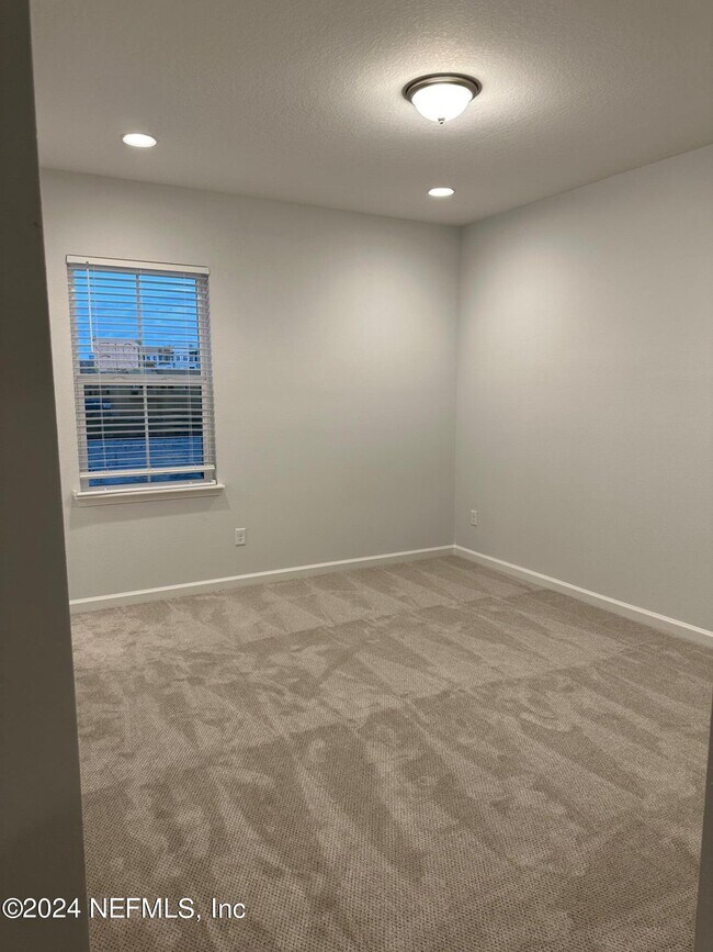 Foto del edificio - 192 Brandon Lks Dr