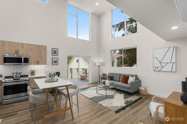 Foto del edificio - Welcome Home -Modern and Expansive Windows