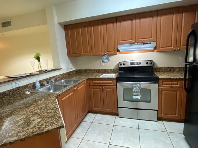 Foto del edificio - 17602 NW 25th Ave