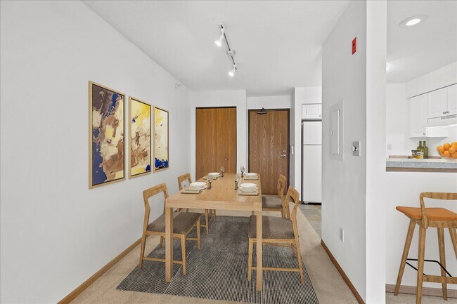 Área de comedor - Appleton Place Associates, LLC