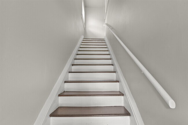 Foto del edificio - 420 W Clay St