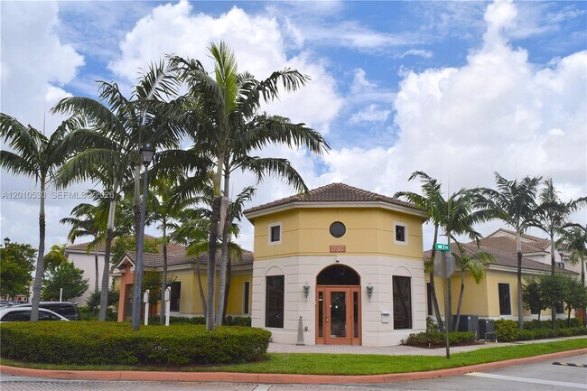 Foto del edificio - 17347 NW 7th Ave