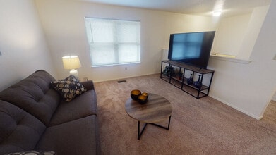 Building Photo - 1047 Sitting Bull Ct