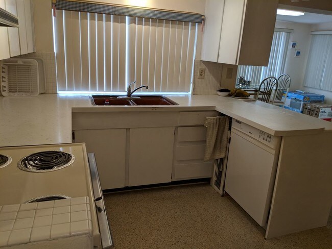 Foto del edificio - 2 Bedroom home for rent