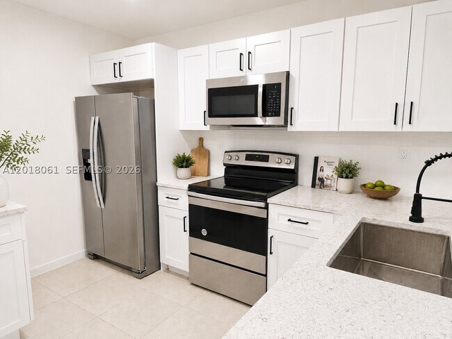 Foto del edificio - 15721 SW 137th Ave