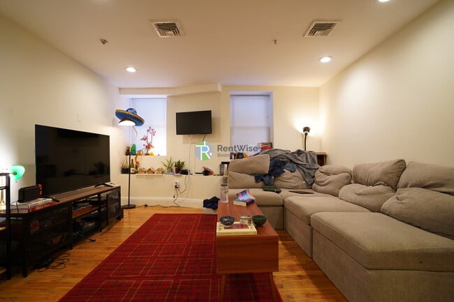 Photo - 10 Brainerd Rd Apartment