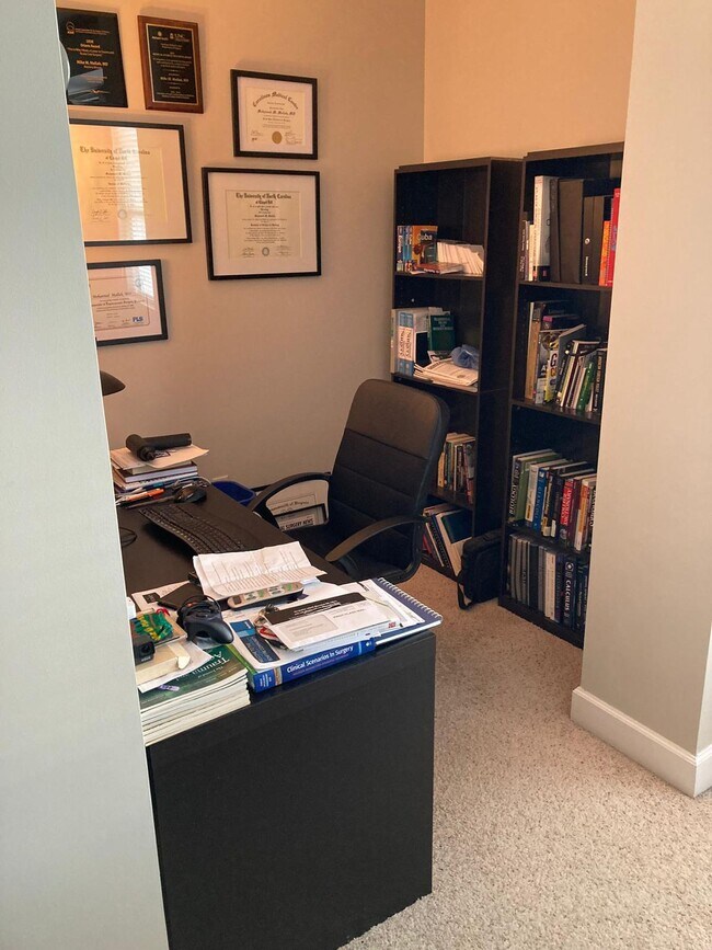 Foto del edificio - 1315 East Blvd