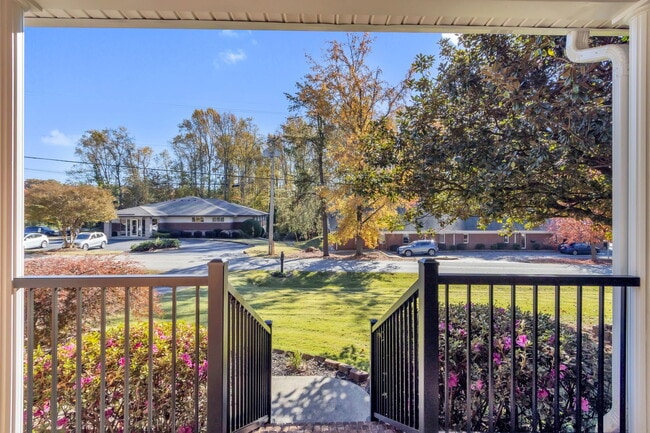 Building Photo - 118 Whitmire Rd